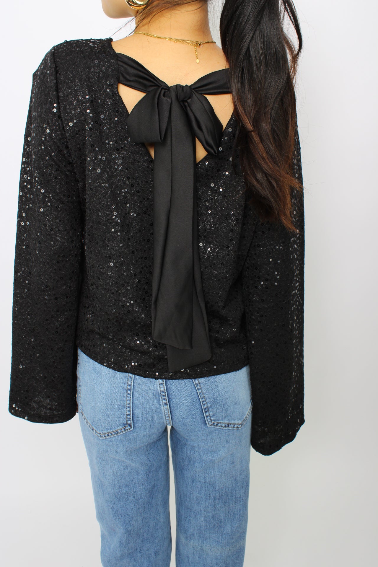 SEQUIN BOW TOP - BLACK