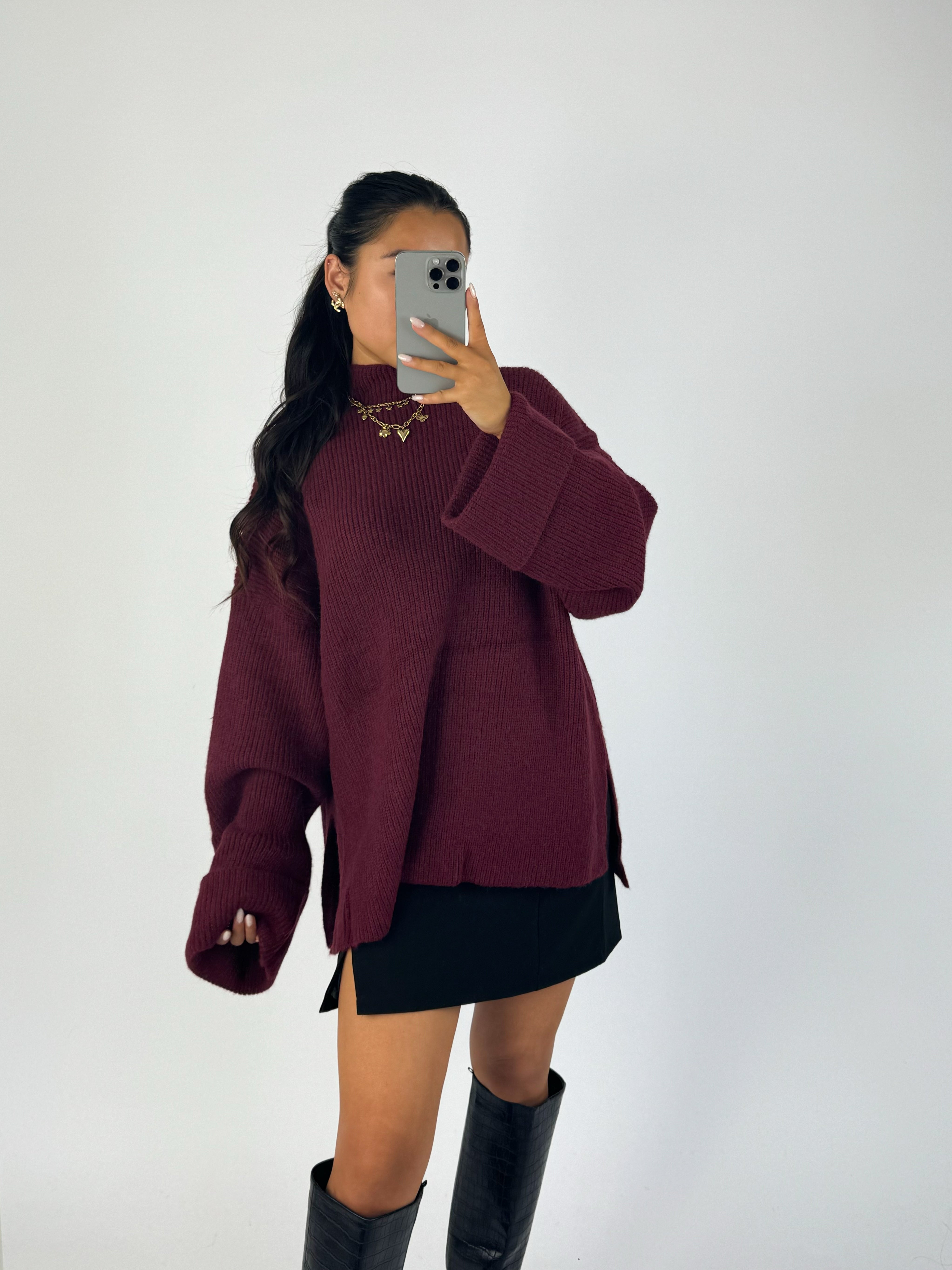 PUCK SWEATER - BURGUNDY