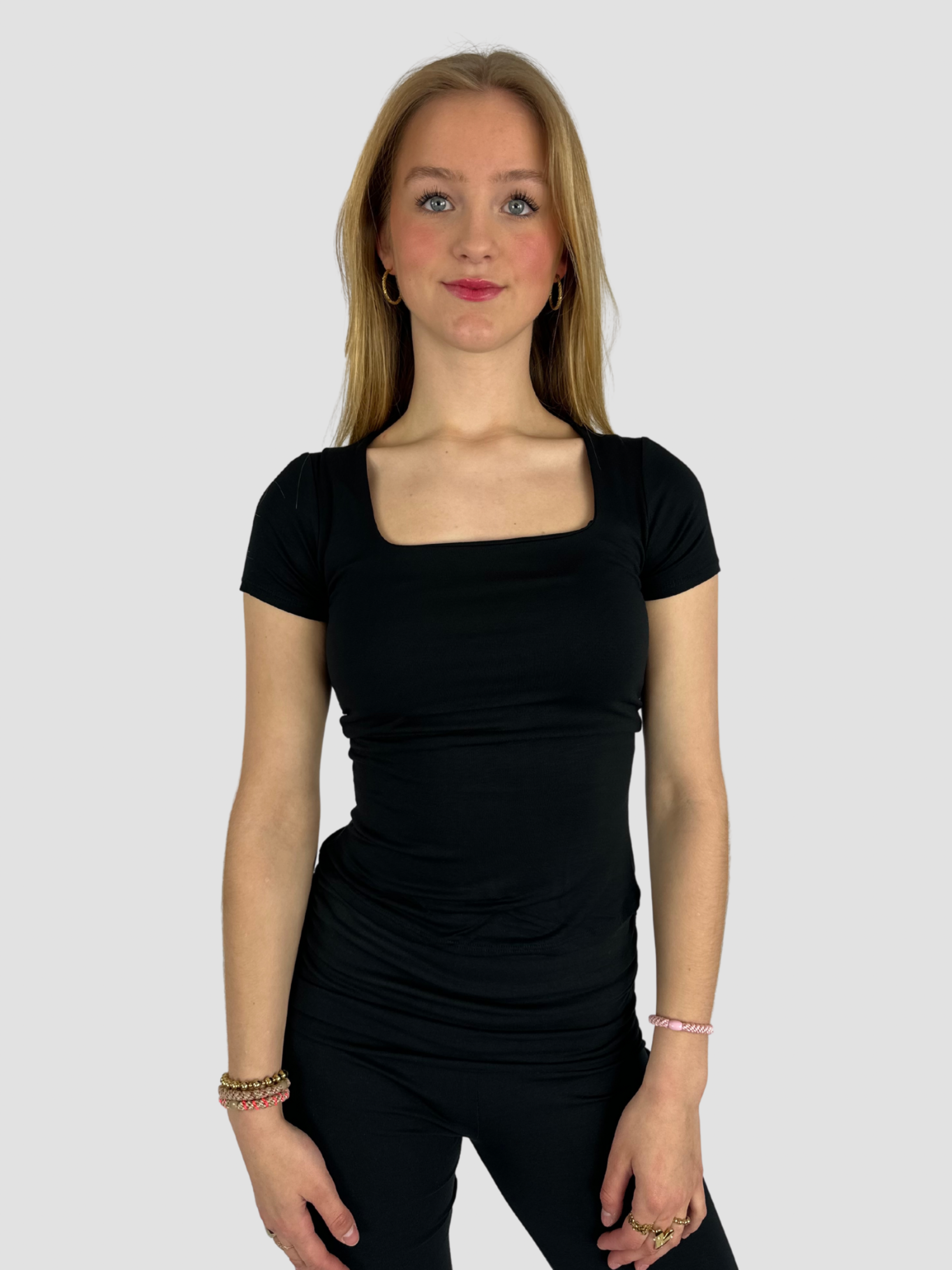 SQUARE SHORT SLEEVE TOP - BLACK