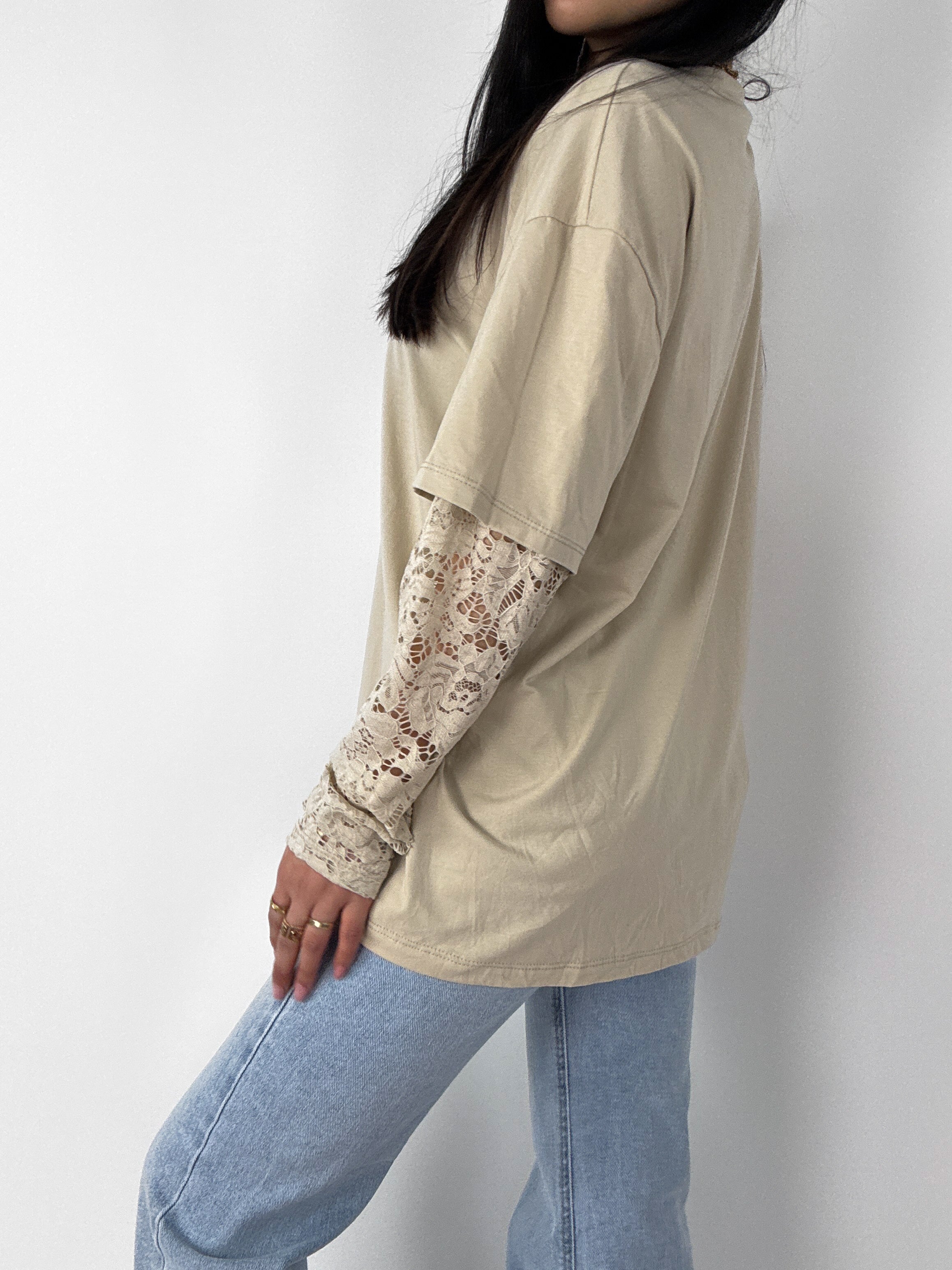 LACE TEE - BEIGE