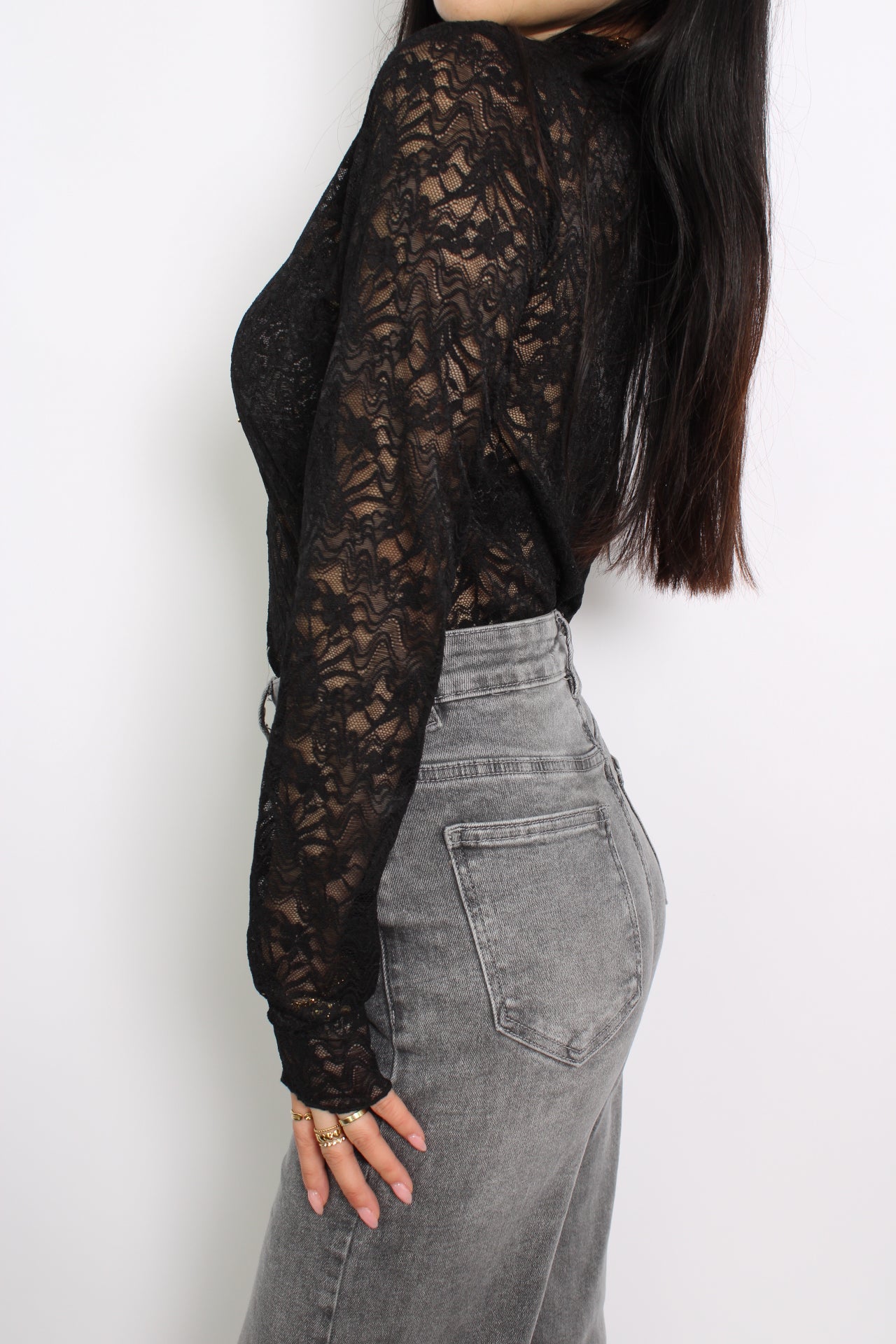 MILEY LACE TOP - BLACK