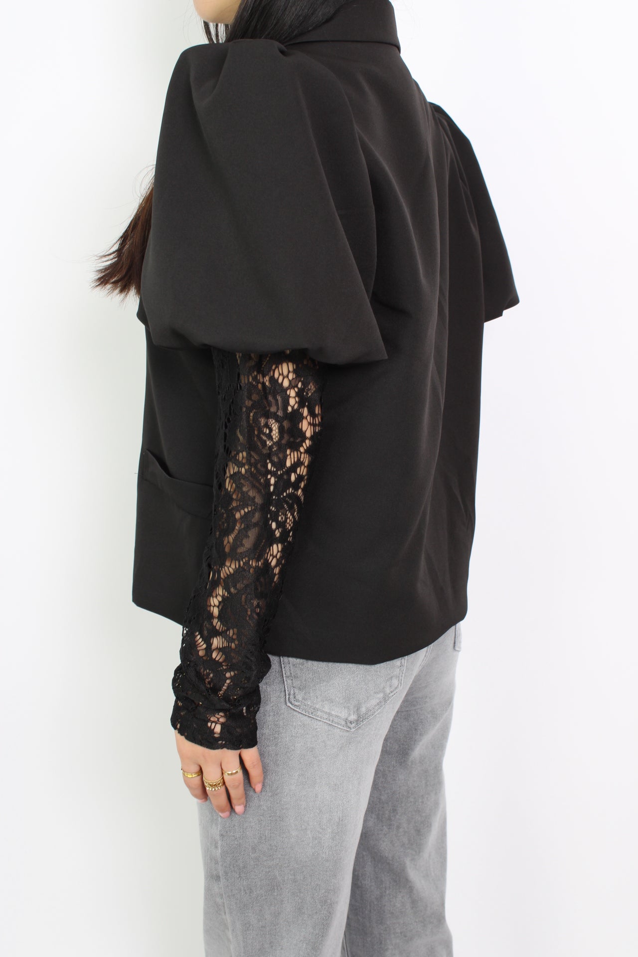 LACE BLAZER - BLACK