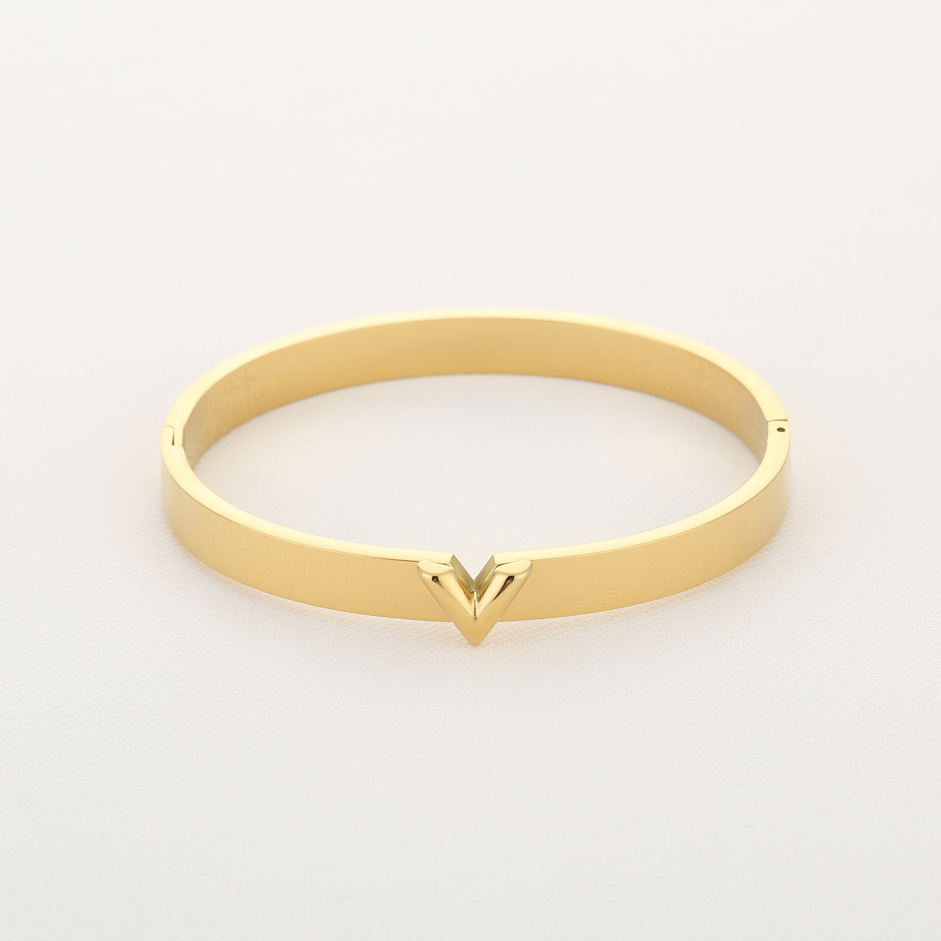 BANGLE V BRACELET - GOLD